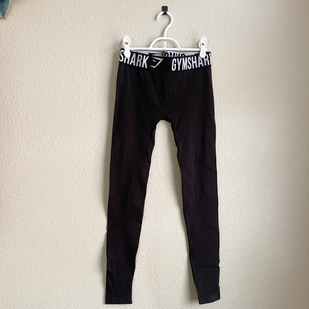 Gymshark • Fit Leggings • Size S